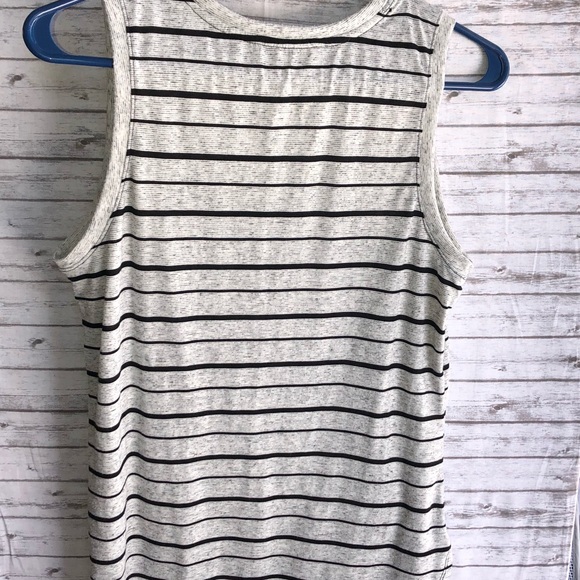 Athleta Small Asana Tank - Picture 2 of 3